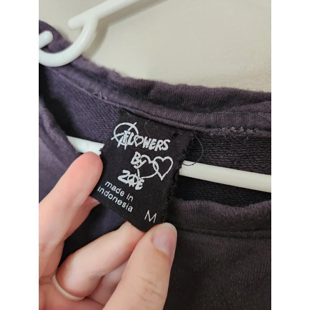 Flowers by Zoe moderate wear
